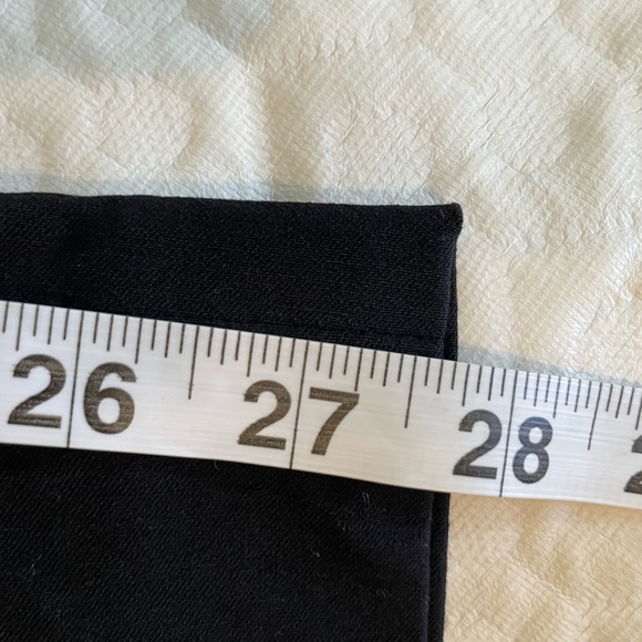 J. McLaughlin Black Lightweight Pants Trousers Women’s Size 10 Side Zip Classic - Picture 8 of 8